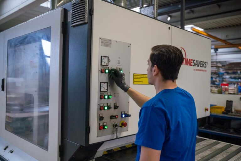 Schleifautomat, Firma Lippert Schaltschränke